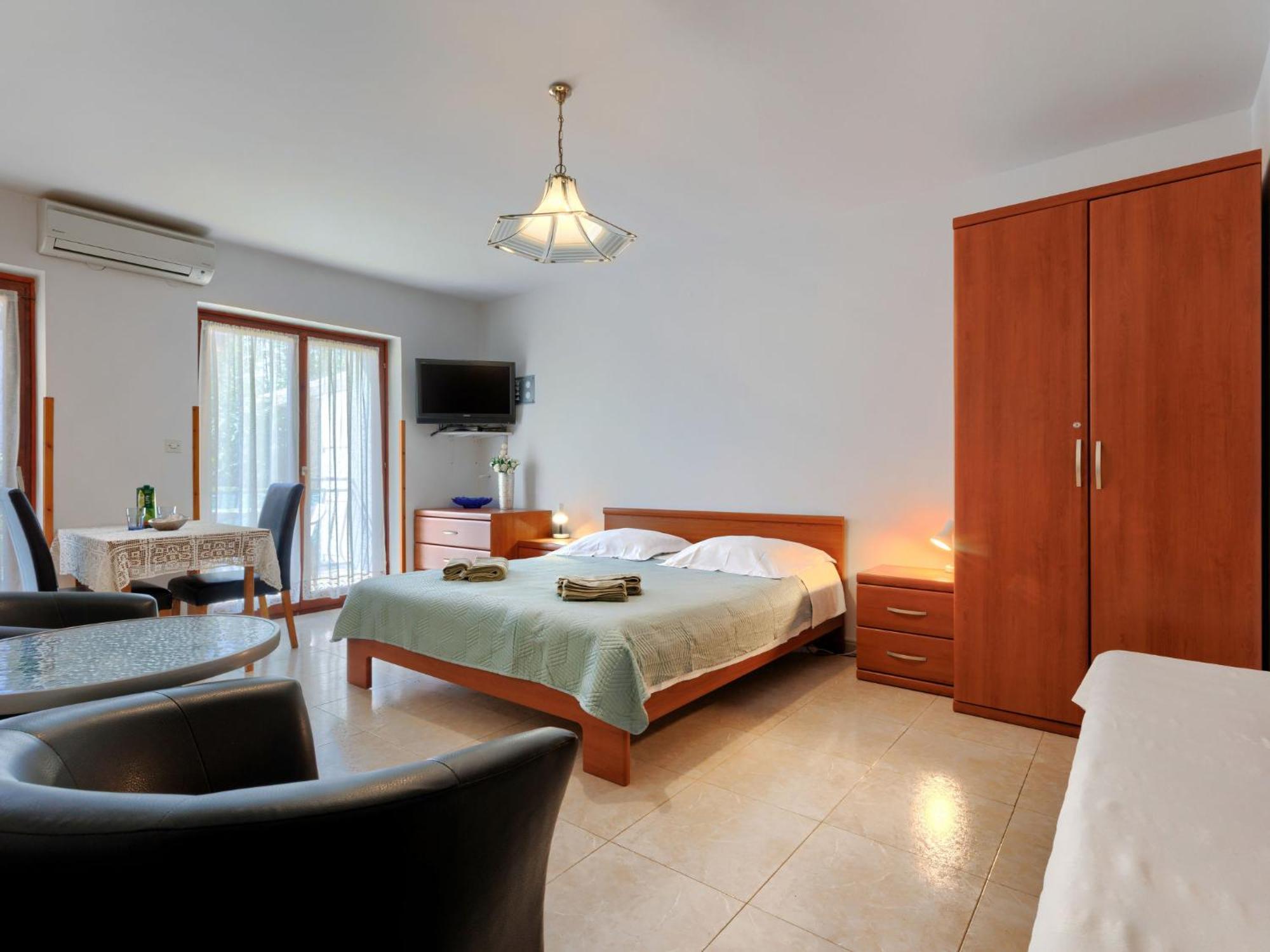 Apartment Alba - Roj157 By Interhome Rovinj Bagian luar foto